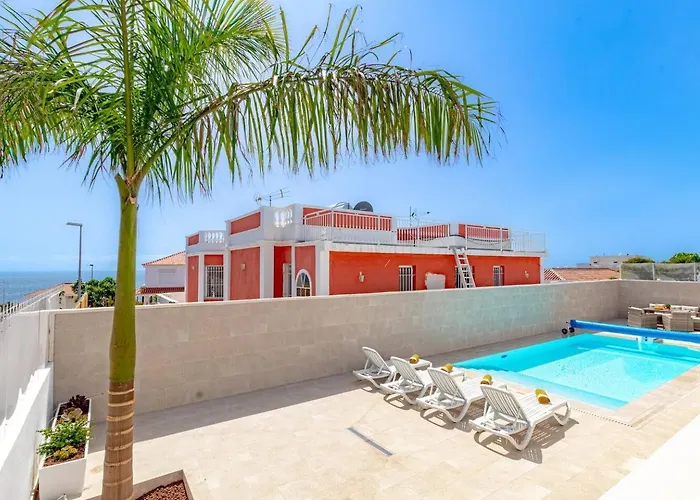 Luna With Heated Pool Villa