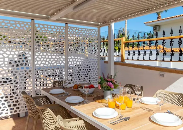 Luna With Heated Pool 빌라 푸에르토 데 산티아고