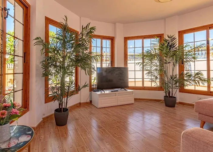 Luna With Heated Pool Villa