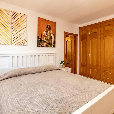 Luna With Heated Pool Villa *