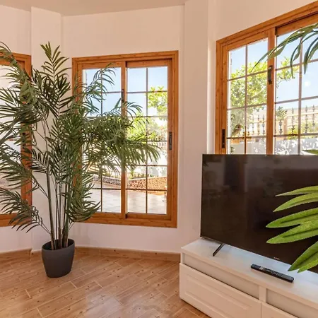 Villa Luna With Heated Pool