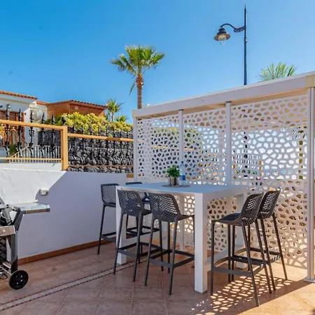 Villa Luna With Heated Pool *