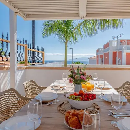 Luna With Heated Pool Villa